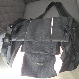 Timbuk2 30th anniversary messenger bag CMB2049